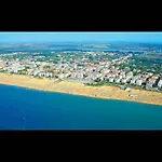 Modern Close To The Beach-beahost Bibione